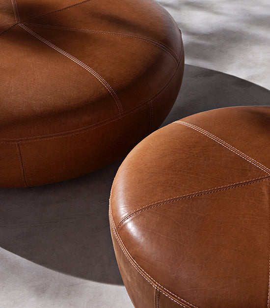 Clove pouf