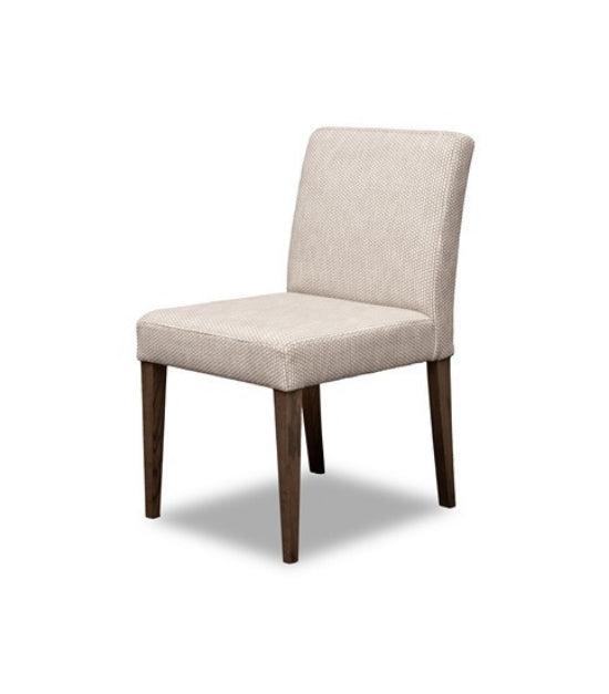 Astrid dining chair